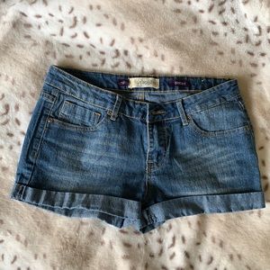 Vigold cuffed jean shorts!!